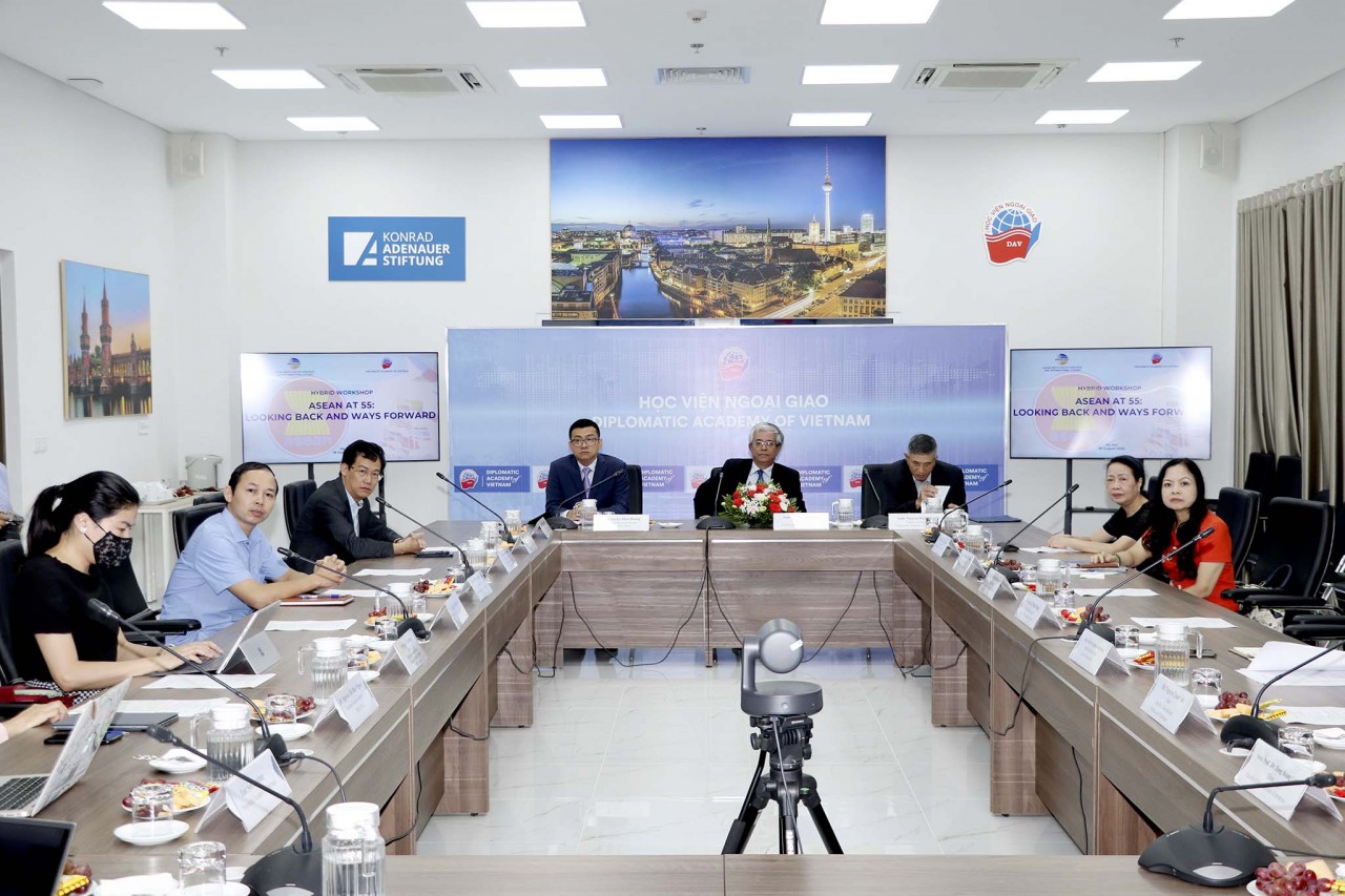 Nhìn lại 55 năm ASEAN và định hướng tương lai