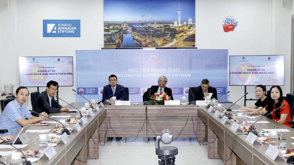 Nhìn lại 55 năm ASEAN và định hướng tương lai