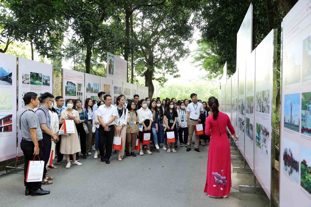 Bộ Ngoại giao tổ chức chuỗi hoạt động kỷ niệm 35 năm UNESCO ra Nghị quyết vinh danh Chủ tịch Hồ Chí Minh
