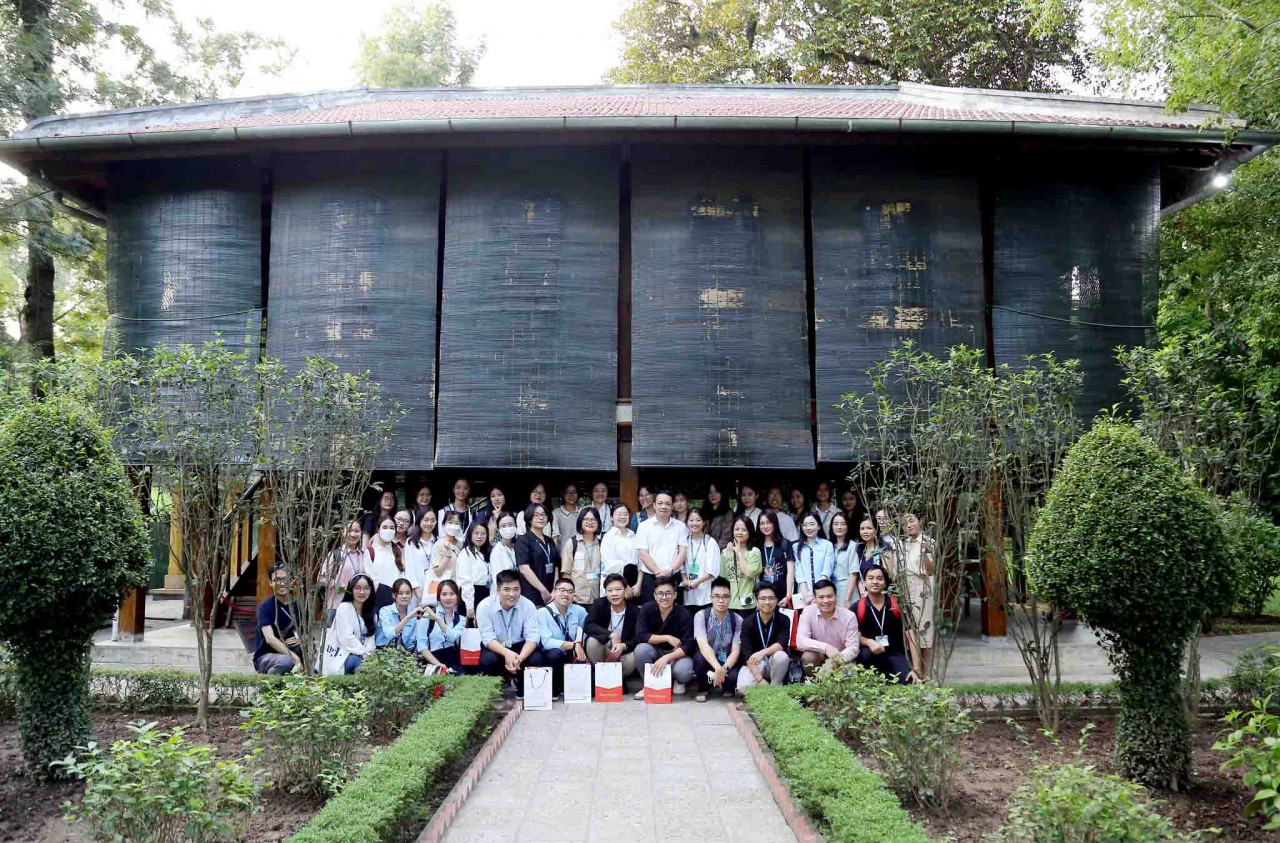 Bộ Ngoại giao tổ chức chuỗi hoạt động kỷ niệm 35 năm UNESCO ra Nghị quyết vinh danh Chủ tịch Hồ Chí Minh