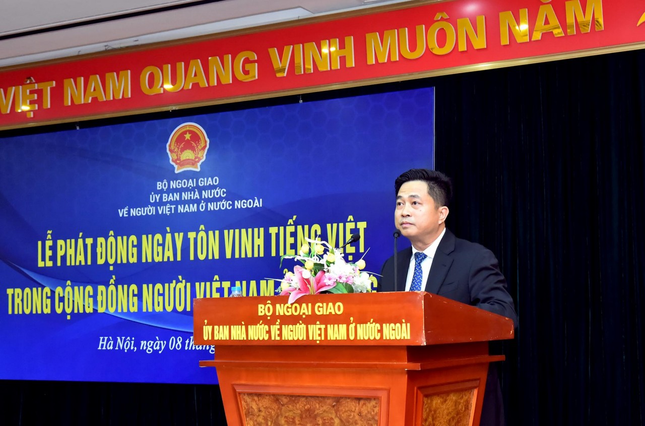 Ngày Tôn vinh tiếng Việt 8/9: Để tiếng mẹ đẻ là niềm tự hào của mỗi người Việt ở bất cứ nơi đâu Ngày Tôn vinh tiếng Việt 8/9: Để tiếng mẹ đẻ là niềm tự hào của mỗi người Việt ở bất cứ nơi đâu