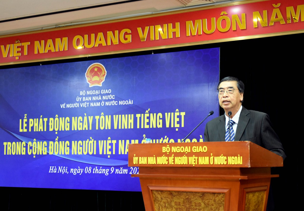 Ngày Tôn vinh tiếng Việt 8/9: Để tiếng mẹ đẻ là niềm tự hào của mỗi người Việt ở bất cứ nơi đâu Ngày Tôn vinh tiếng Việt 8/9: Để tiếng mẹ đẻ là niềm tự hào của mỗi người Việt ở bất cứ nơi đâu