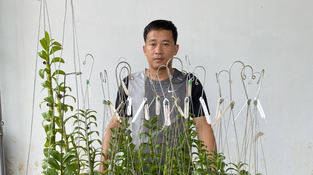 Phạm Thăng Bằng: Thầy giáo phố núi đam mê cháy bỏng với lan rừng