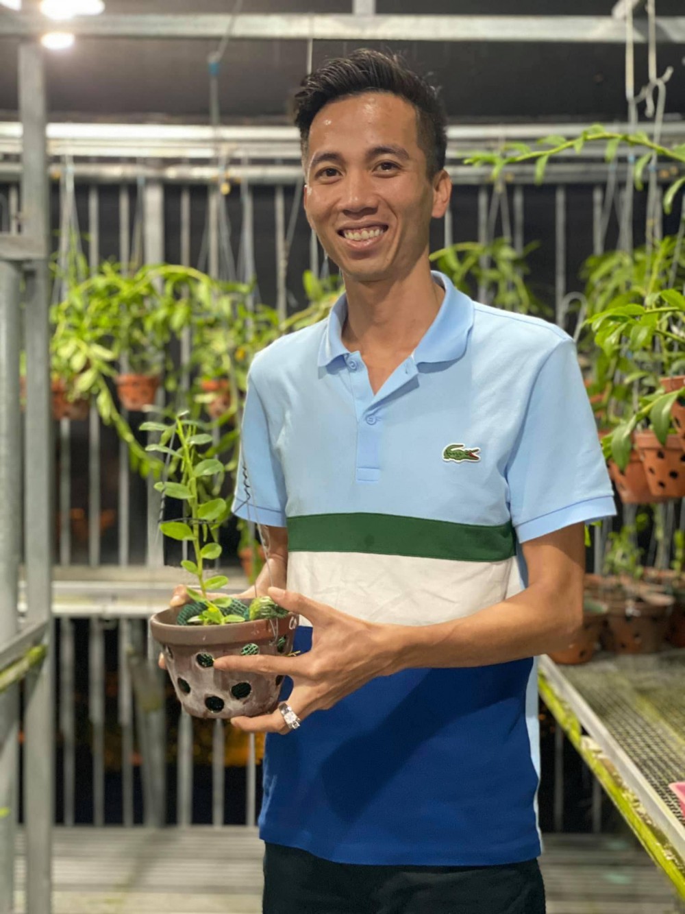 Chàng trai trẻ Lê Bảo Trân: 'Đam mê hoa lan đã ăn sâu vào máu tôi' Chàng trai trẻ Lê Bảo Trân: 'Đam mê hoa lan đã ăn sâu vào máu tôi'