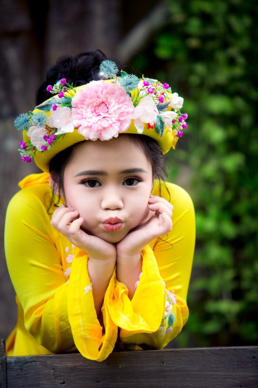 Siêu mẫu nhí Hoàng Vân khoe tài tại chương trình Tết Ba miền - chào Xuân Tân Sửu Siêu mẫu nhí Hoàng Vân khoe tài tại chương trình Tết Ba miền - chào Xuân Tân Sửu