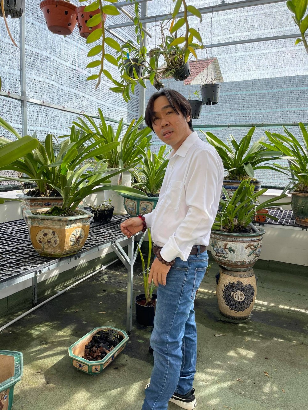 Nguyễn Huy Bình: Chủ nhân vườn lan 'khủng' nhiều người ngưỡng mộ Nguyễn Huy Bình: Chủ nhân vườn lan 'khủng' nhiều người ngưỡng mộ
