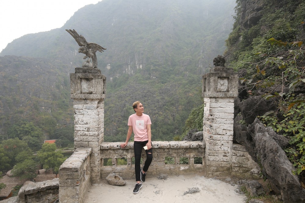 Theo chân Phạm Văn Sơn khám phá Ninh Bình Theo chân Phạm Văn Sơn khám phá Ninh Bình