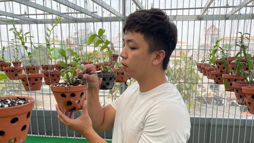 Huỳnh Vũ: Từ chàng trai trông xe đến ông chủ vườn lan giá trị