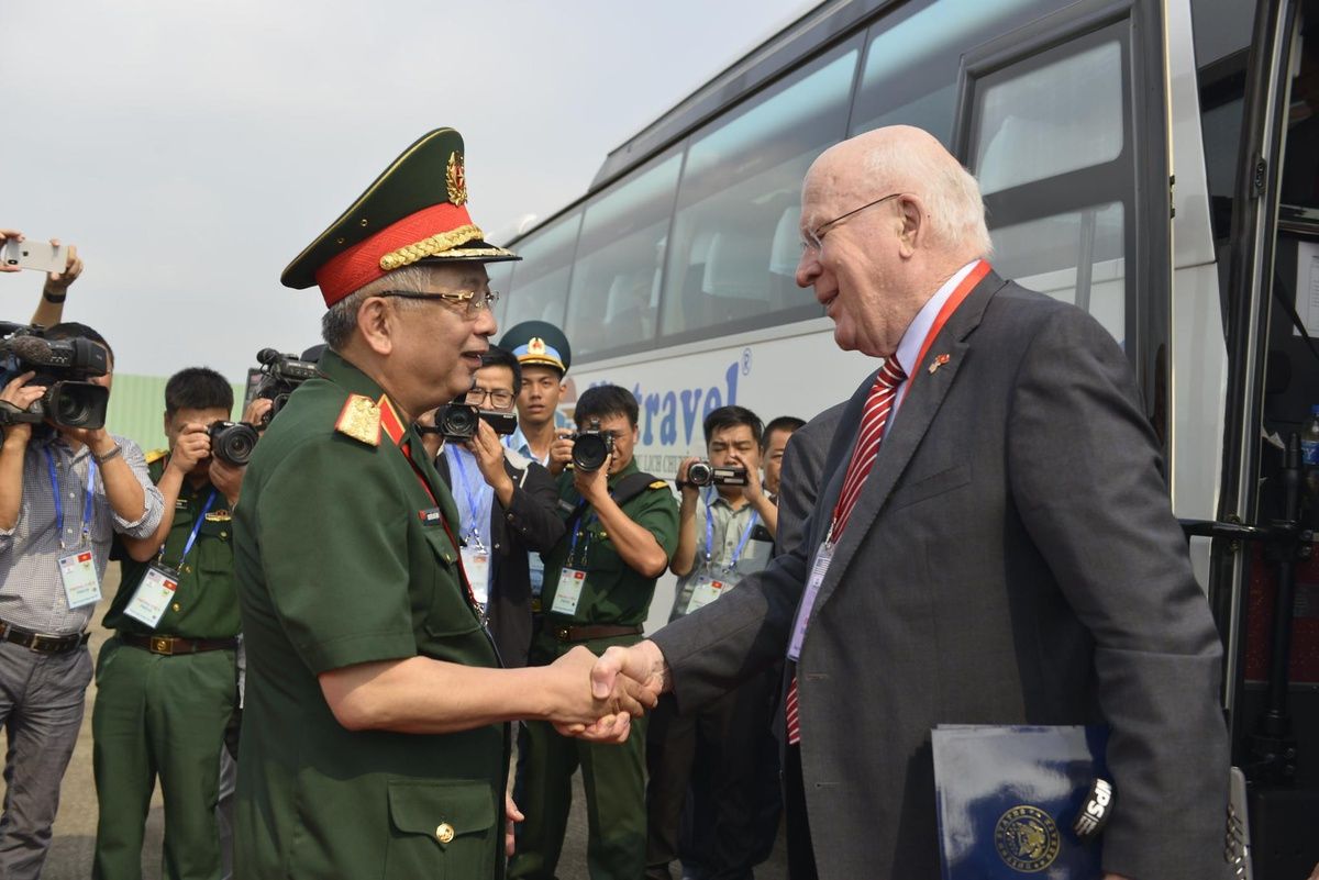 Lực lượng tham gia đối thoại nhân đạo giải quyết hậu quả chất độc diệt cỏ trong Chiến tranh Việt Nam