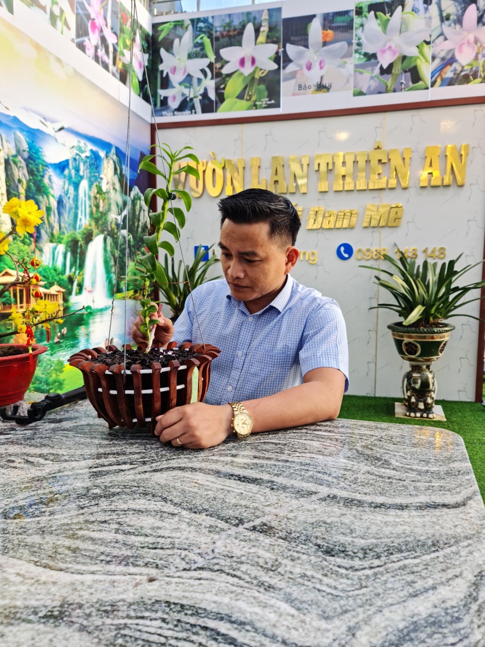 Lê Văn Thường: Trồng hoa lan mới là công việc mang lại niềm vui Lê Văn Thường: Trồng hoa lan mới là công việc mang lại niềm vui