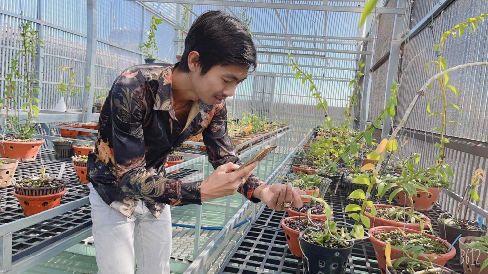 Cường Khuê Các: Ông chủ vườn lan 8X nổi tiếng giữa Tây Nguyên