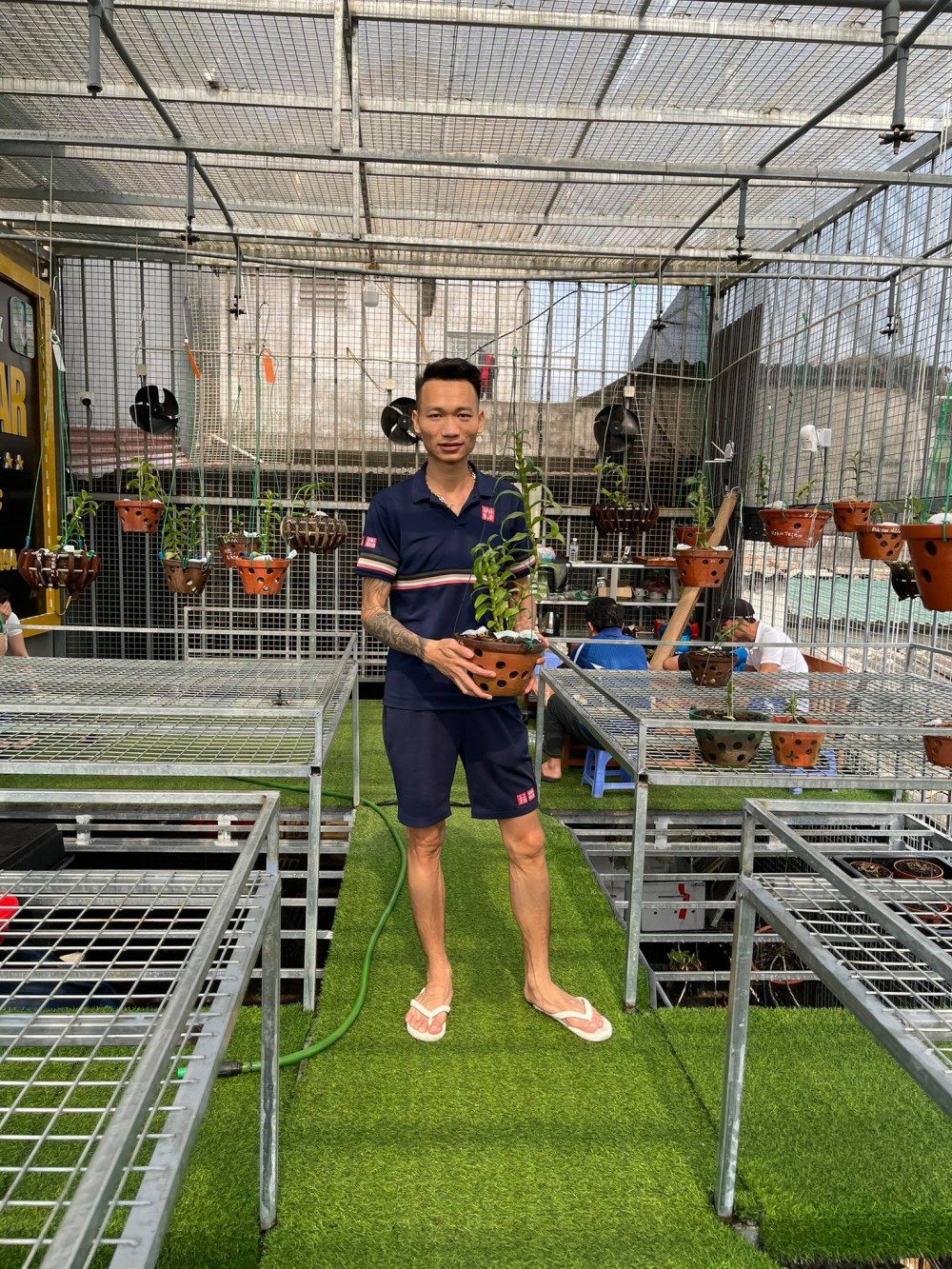 Trung Đức: Ông chủ 9X có vườn lan khủng