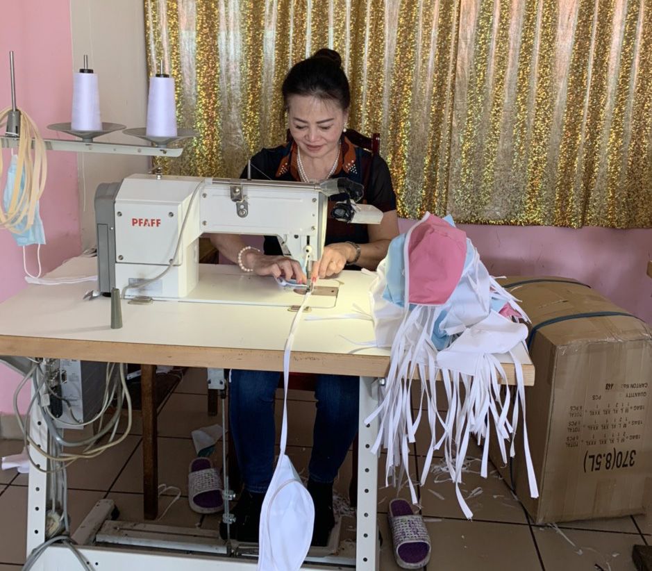 chiec khau trang am tinh nguoi xa xu