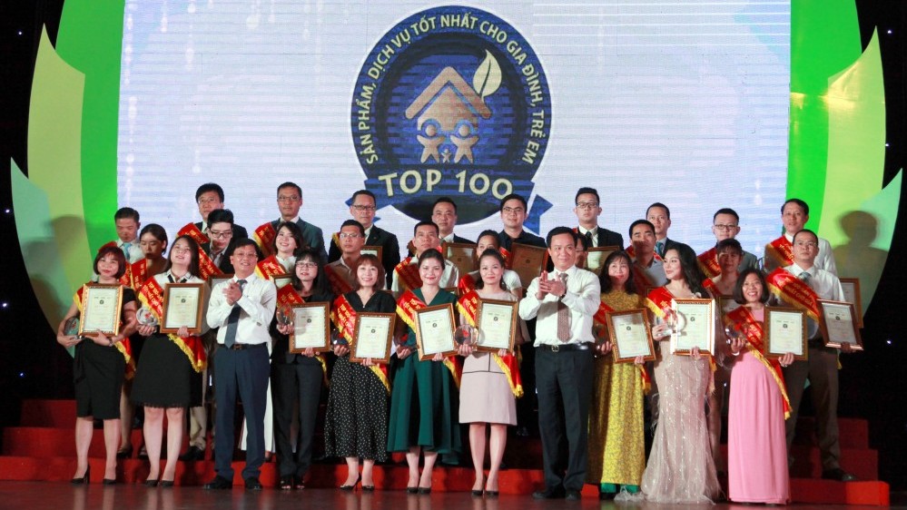 Chương trình bình chọn 'Top 100 - Sản phẩm, Dịch vụ tốt nhất cho Gia đình, Trẻ em'