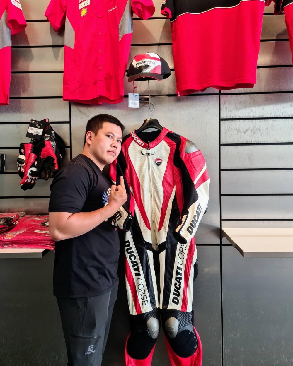 Nguyễn Ngọc Anh Quý: Đam mê và hướng rẽ kinh doanh thời trang Nguyễn Ngọc Anh Quý: Đam mê và hướng rẽ kinh doanh thời trang