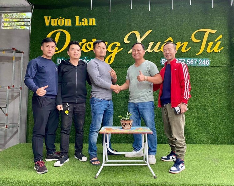 Dương Xuân Tú: Đam mê lan từ ngày ngồi trên ghế nhà trường Dương Xuân Tú: Đam mê lan từ ngày ngồi trên ghế nhà trường