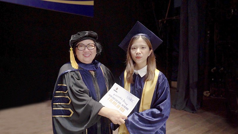 Trường Quốc tế Hoa Kỳ APU tổ chức Lễ Tốt Nghiệp và khen thưởng các em học sinh xuất sắc năm học 2021-2022