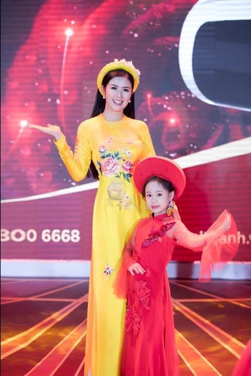 Siêu mẫu nhí Trần Thị Hoàng Vân Thành công đến từ đam mê và khổ luyện sieu mau nhi tran thi hoang van thanh cong den tu dam me va kho luyen