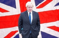 thu tuong boris johnson voi hon da brexit truoc them nha so 10 pho downing