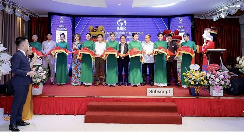Lễ cắt băng khánh thành trụ sở và ra mắt chi nhánh Viện IMRIC miền Bắc (Ảnh: Hải Uyên).