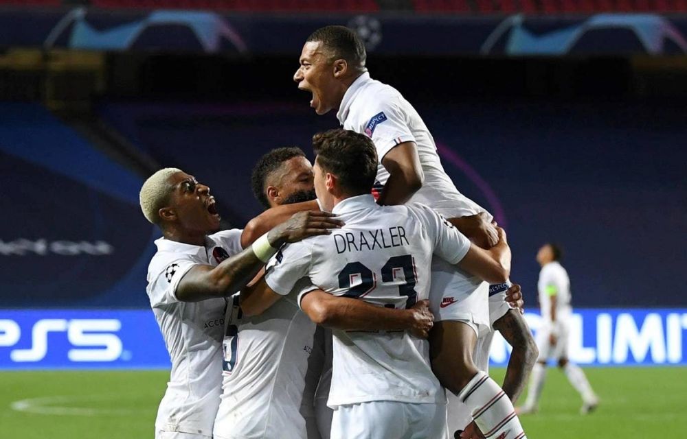 0528-psgbanketchampionsleague1