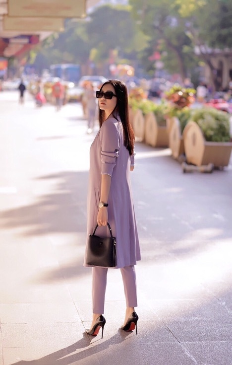 Người đẹp truyền thông Cindy Hạnh Chu và những công việc tay trái thú vị