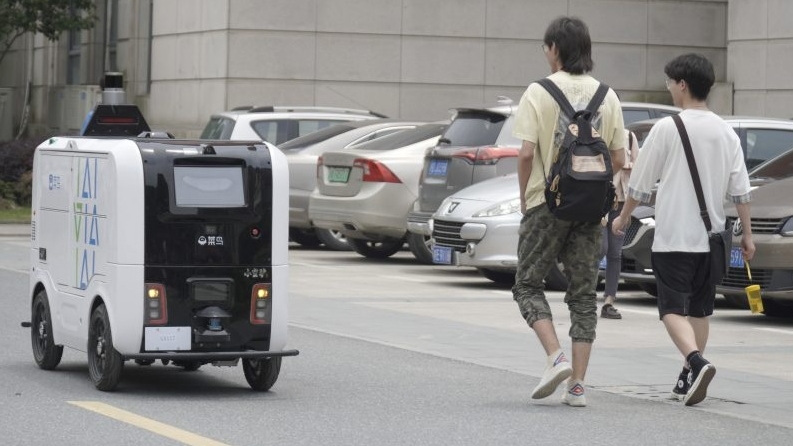 Cách mạng hoá thương mại điện tử bằng Robot ở Trung Quốc