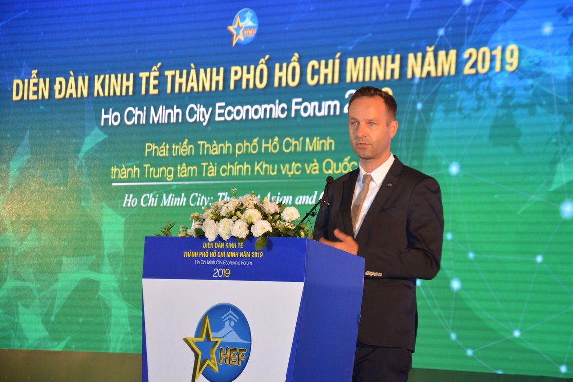 mot so hinh anh tai dien dan kinh te tp ho chi minh nam 2019