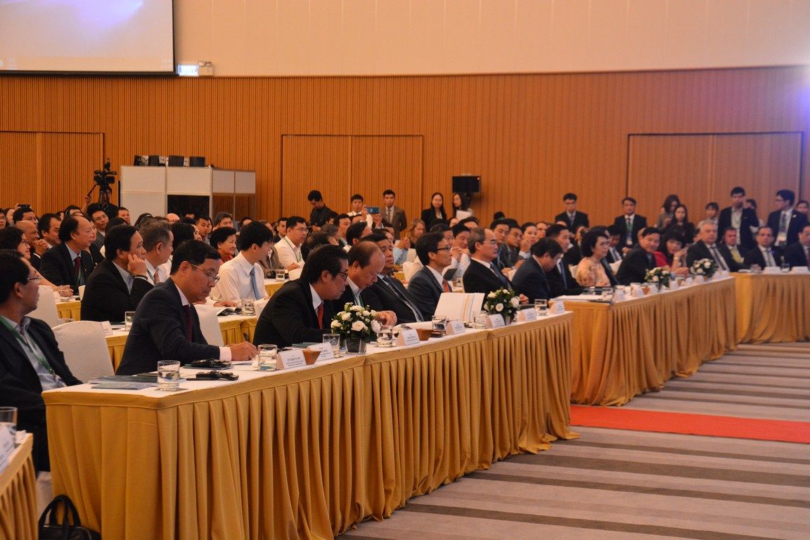 mot so hinh anh tai dien dan kinh te tp ho chi minh nam 2019