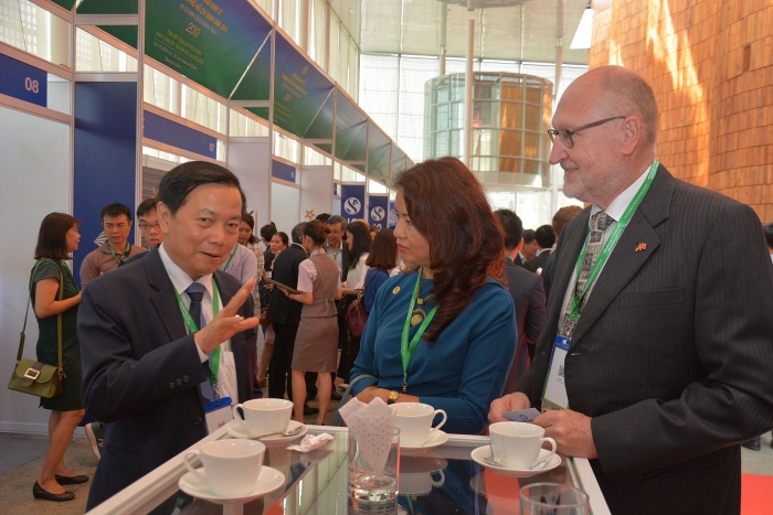 mot so hinh anh tai dien dan kinh te tp ho chi minh nam 2019