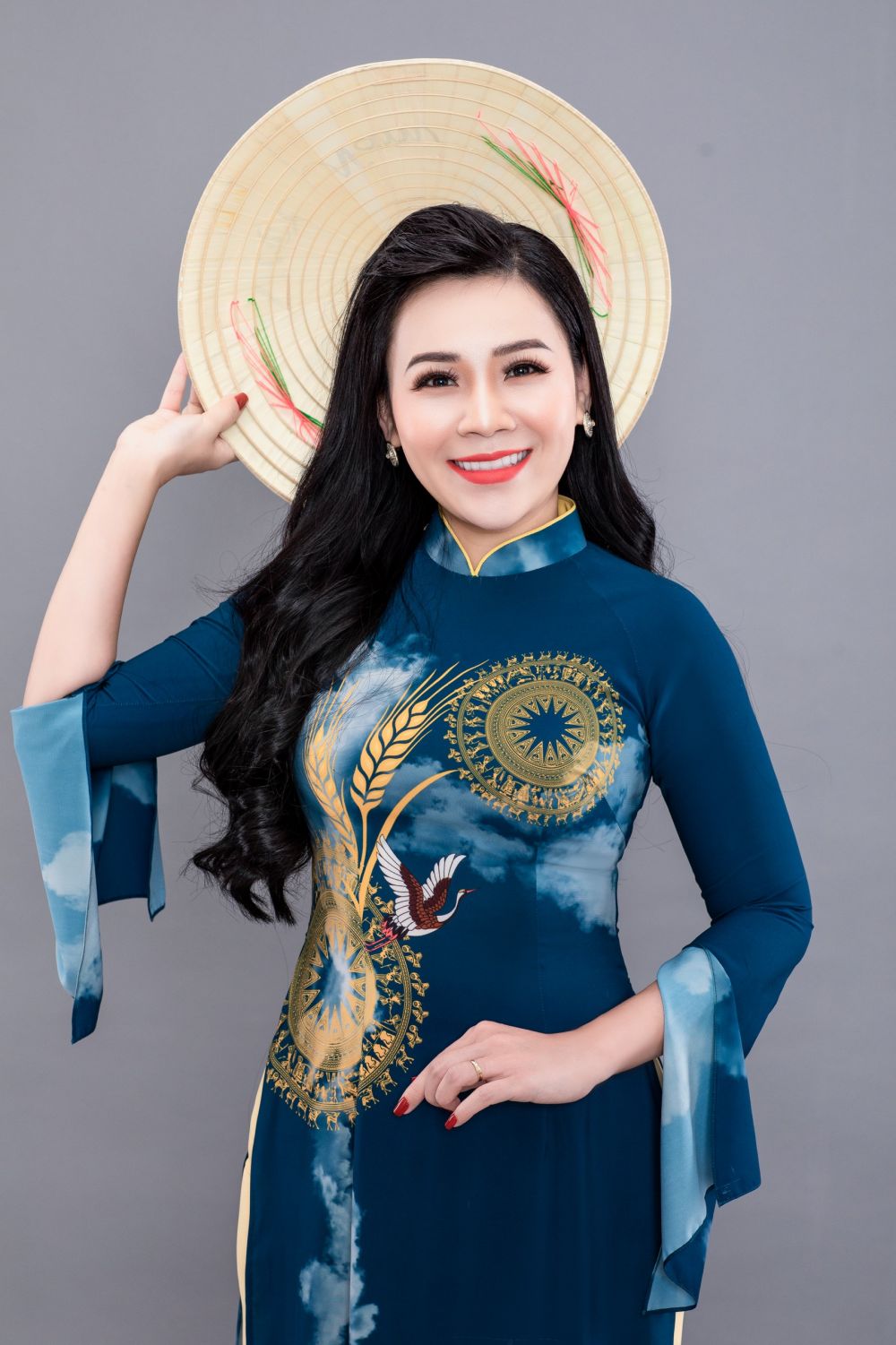 doanh nhan pham bich thuy thanh cong duoc the hien tu trach nhiem cua ban than voi cong dong