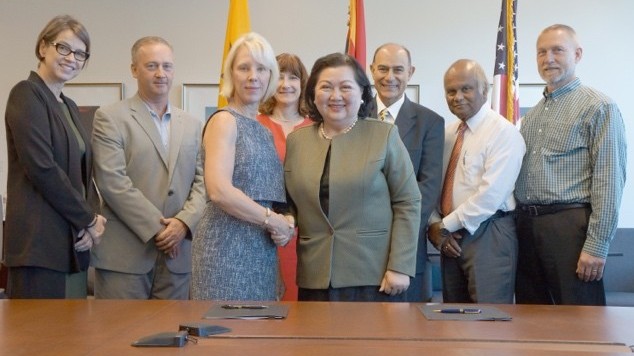 Ngọn đuốc tiên phong thắp sáng tri thức Việt