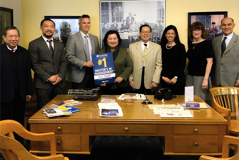 Ngọn đuốc tiên phong thắp sáng tri thức Việt