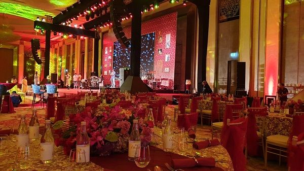 gioi sieu giau an do chon sheraton grand da nang resort lam le cuoi