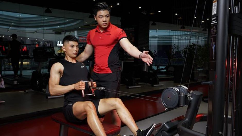 Nên đi tập tại phòng Gym hay mua máy để luyện tập ở nhà?