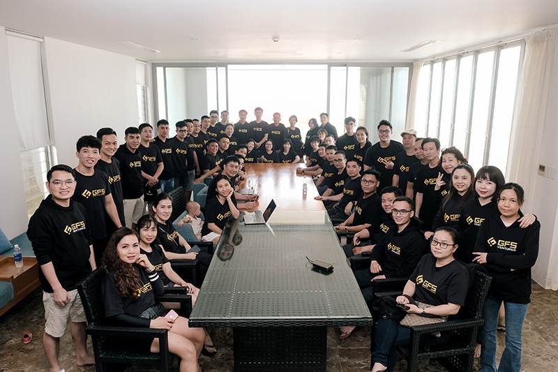 Doanh nhân Phạm Văn Hưởng: 'Học tập hết mình, cống hiến hết mình rồi bạn sẽ thành công' Doanh nhân Phạm Văn Hưởng: 'Học tập hết mình, cống hiến hết mình rồi bạn sẽ thành công'