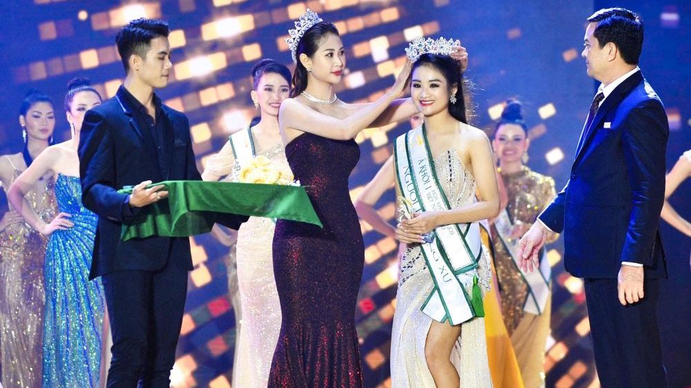 Á hậu Liên Phương 'chạnh lòng' khi Hoa khôi Du lịch Việt Nam 2020 không tìm được tân Hoa khôi