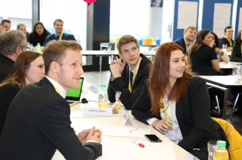 Quảng bá Việt Nam – cây cầu nối Thụy Sỹ với Đông Nam Á quang ba viet nam cay cau noi thuy si voi dong nam a