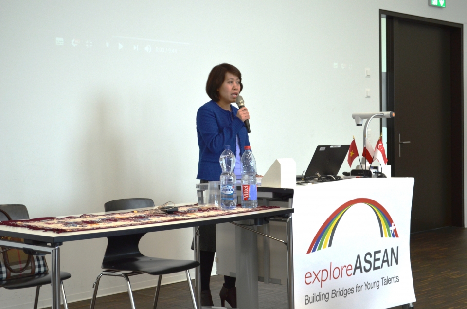 Quảng bá Việt Nam – cây cầu nối Thụy Sỹ với Đông Nam Á quang ba viet nam cay cau noi thuy si voi dong nam a