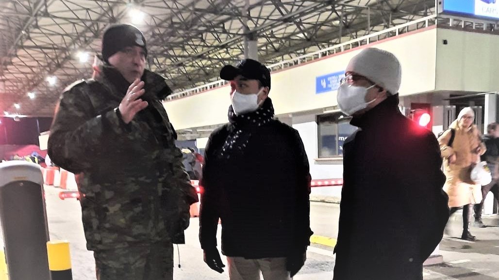 Xuyên đêm hỗ trợ bà con người Việt sơ tán từ Ukraine sang Ba Lan