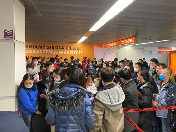 Cập nhật. Hai chuyến bay sơ tán công dân Việt Nam ở Ukraine khởi hành vào chiều 12/3 Cập nhật. Hai chuyến bay sơ tán công dân Việt Nam ở Ukraine khởi hành vào chiều 12/3