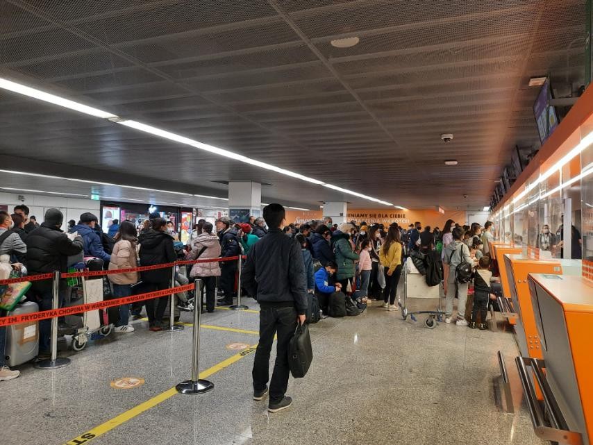 Cập nhật. Hai chuyến bay sơ tán công dân Việt Nam ở Ukraine khởi hành vào chiều 12/3 Cập nhật. Hai chuyến bay sơ tán công dân Việt Nam ở Ukraine khởi hành vào chiều 12/3