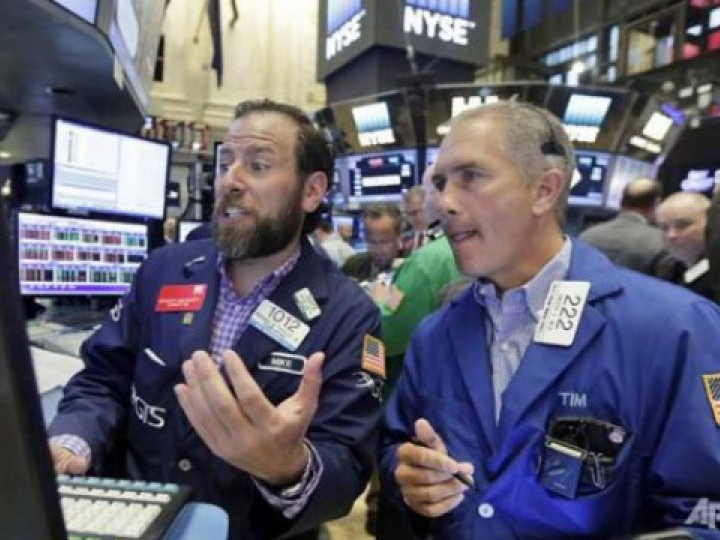 Dầu mỏ Mỹ lên giá, chứng khoán thế giới tăng điểm