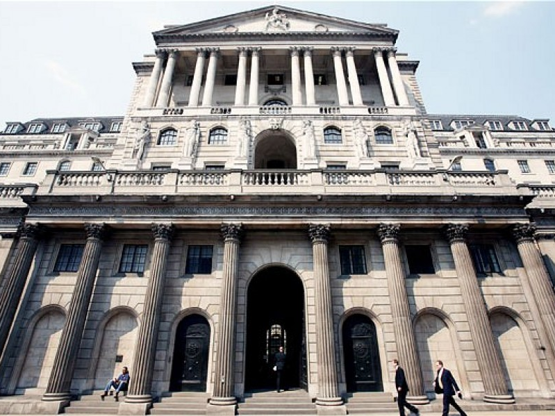 Anh giữ nguyên lãi suất và đưa ra cảnh báo “Brexit”