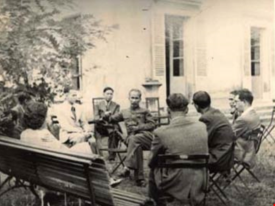 Nghệ thuật đối ngoại của Hồ Chí Minh trong Cách mạng Tháng Tám