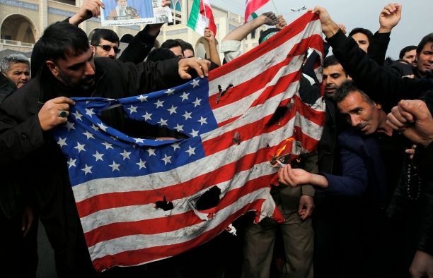 Đề cao khả năng bị tấn công, Nhà Trắng tuyên bố việc Iran trả đũa là ‘quyết định tồi tệ’