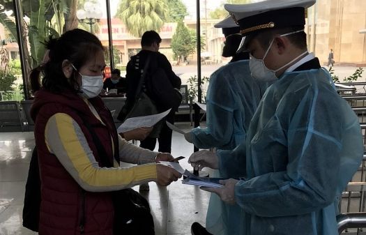 Giám sát chặt chẽ khách nhập cảnh qua cửa khẩu Móng Cái và cảng tầu du lịch Tuần Châu