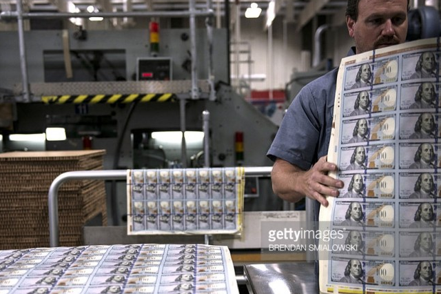 USD có thể tăng 10% trong năm 2016