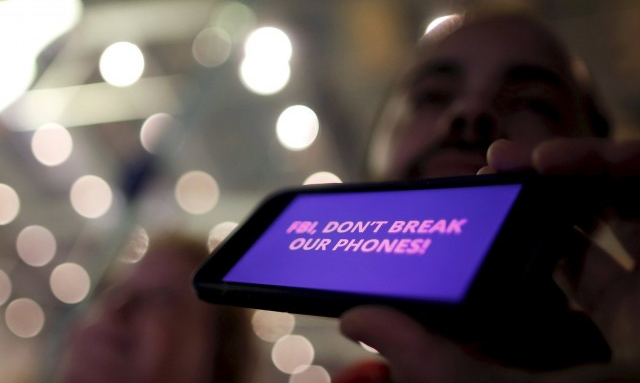 FBI đã "bẻ" được khóa iPhone?