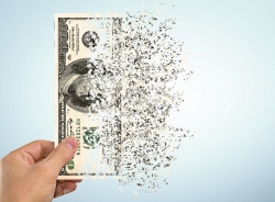 Nga 'quay xe' loại bỏ hoàn toàn USD trong kho dự trữ - Hồi kết của đồng bạc xanh?